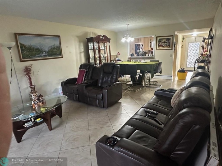 Very Nicely, well kept 2/2 first floor unit located in a 55+ - Beach Condo for sale in Sunrise, Florida on Beachhouse.com