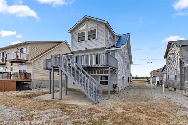 **Lake Erie waterfront** Home has all the bells and whistles - Beach Home for sale in Newport, Michigan on Beachhouse.com