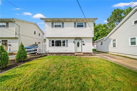 Welcome to this beautifully updated Colonial-style home - Beach Home for sale in Eastlake, Ohio on Beachhouse.com