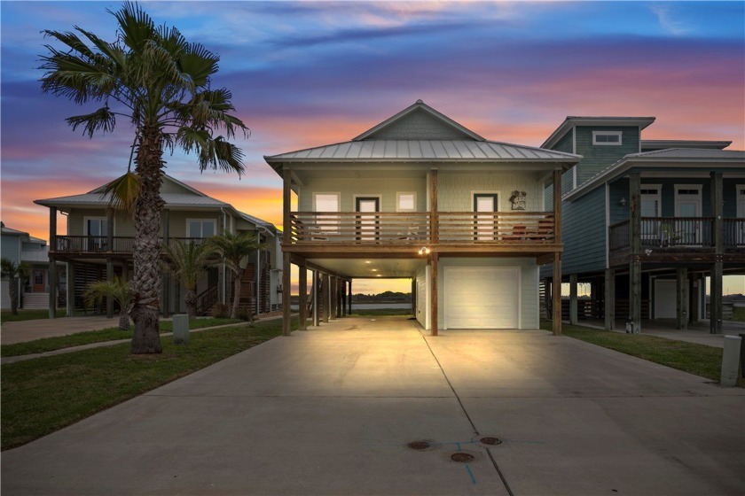 MOTIVATED SELLER!!! Seller will consider a trade for a property - Beach Home for sale in Port Aransas, Texas on Beachhouse.com