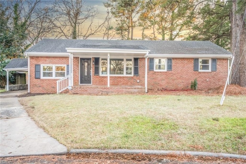 Beautifully updated brick ranch in the heart of Deep Creek - Beach Home for sale in Chesapeake, Virginia on Beachhouse.com