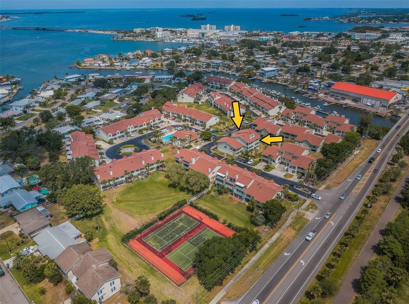 Under contract-accepting backup offers. Welcome to Curlew - Beach Townhome/Townhouse for sale in Dunedin, Florida on Beachhouse.com