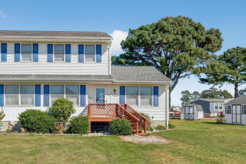 MOTIVATED SELLERS- BRING OFFERS-Back on the market-no fault of - Beach Townhome/Townhouse for sale in Chincoteague Island, Virginia on Beachhouse.com