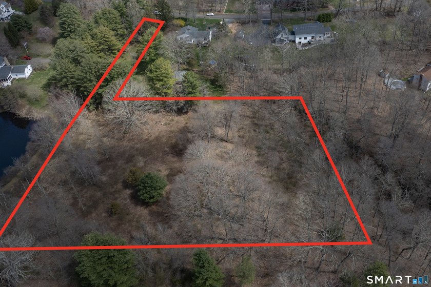 Set in the desirable North Guilford area, this expansive parcel - Beach Acreage for sale in Guilford, Connecticut on Beachhouse.com