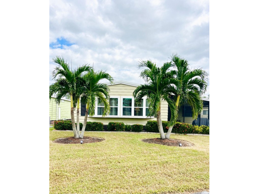 Discover this charming two-bedroom, two-bathroom home in the - Beach Home for sale in North Fort Myers, Florida on Beachhouse.com