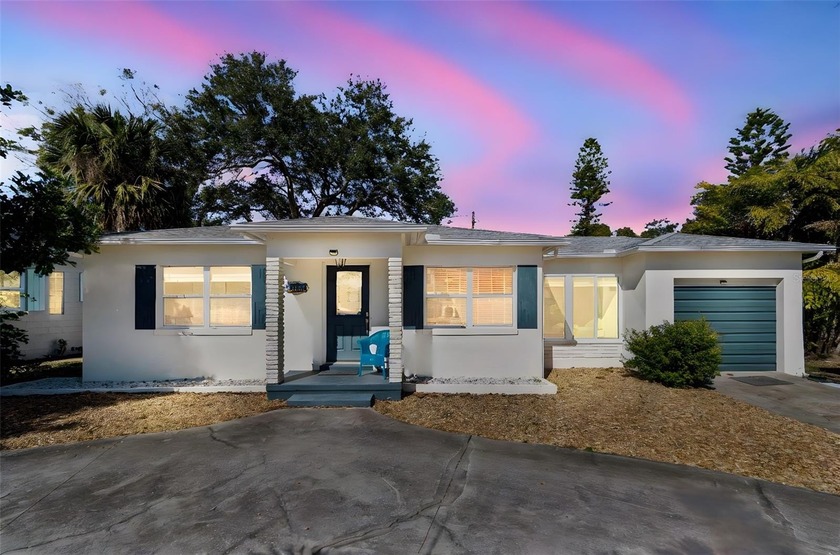 Under contract-accepting backup offers. Charming Bungalow two - Beach Home for sale in Gulfport, Florida on Beachhouse.com