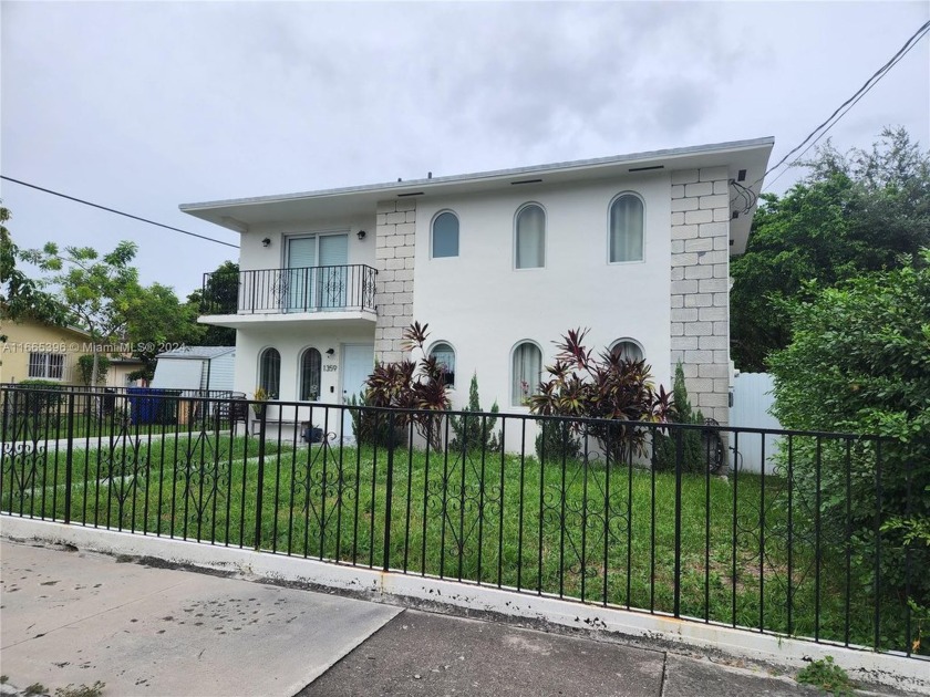 This beautifully designed home features 3 bedrooms ( 2 of which - Beach Home for sale in Miami, Florida on Beachhouse.com