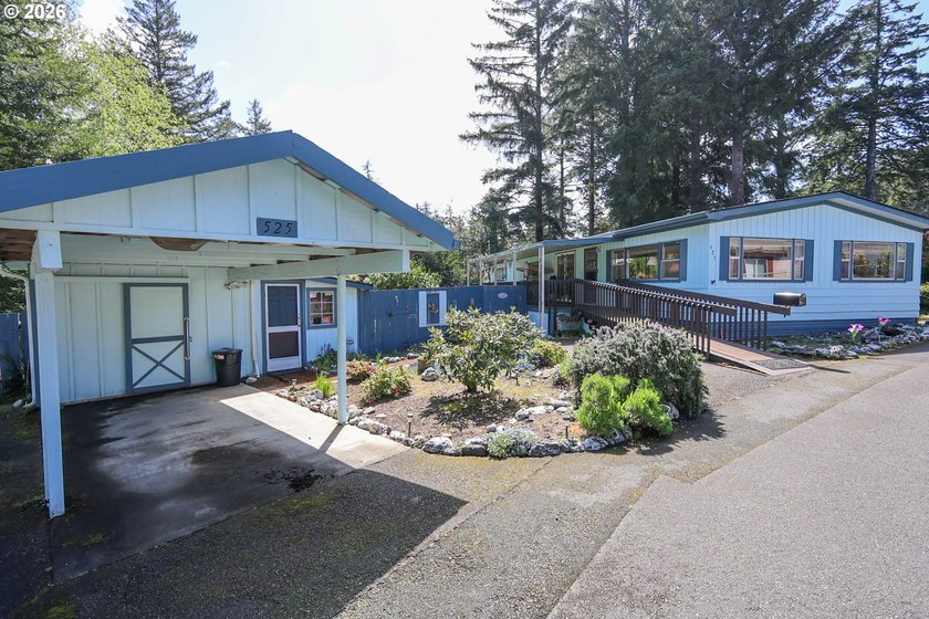 Welcome to this beautifully maintained 3-bedroom, 2-bath - Beach Home for sale in Coos Bay, Oregon on Beachhouse.com