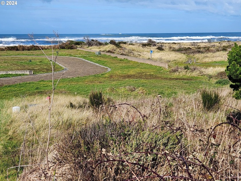 Don't miss out on a .12-acre commercially zoned gem located in - Beach Lot for sale in Gold Beach, Oregon on Beachhouse.com