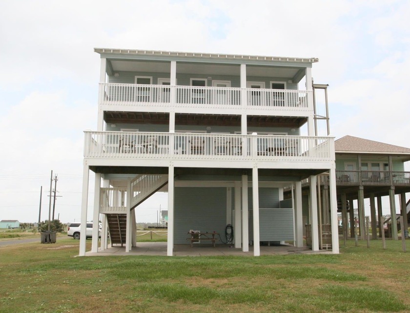 BEAUTIFUL beachfront 2 story on corner lot in Gilchrist, 4/3/1 - Beach Home for sale in Gilchrist, Texas on Beachhouse.com