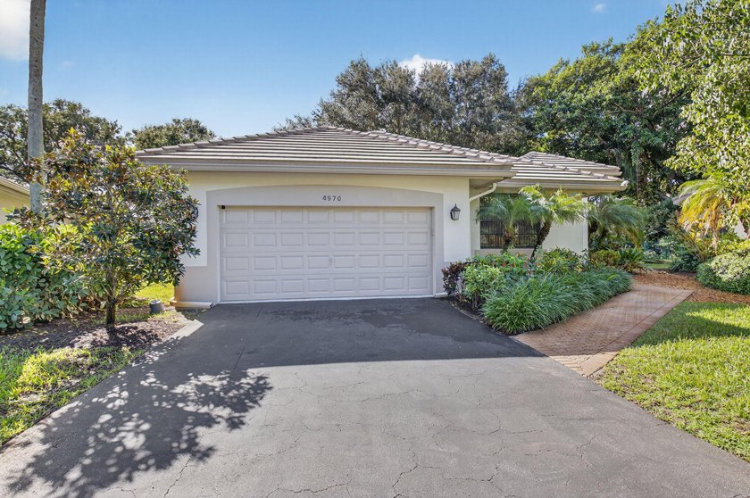 Great Community, private entrance man gated entrance. roof - Beach Home for sale in Boynton Beach, Florida on Beachhouse.com