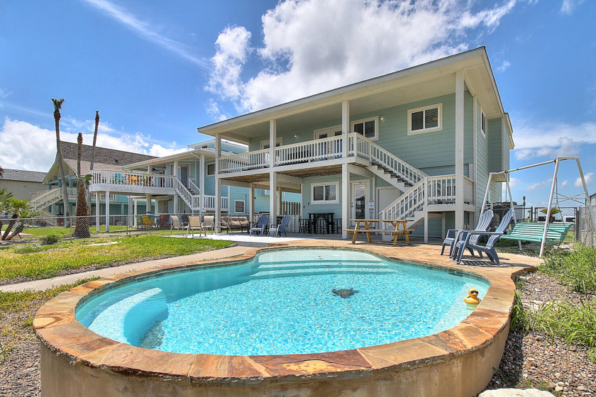 Beautiful 3 bedroom, 3 bath canal front home with private pool - Beach Vacation Rentals in Rockport, Texas on Beachhouse.com