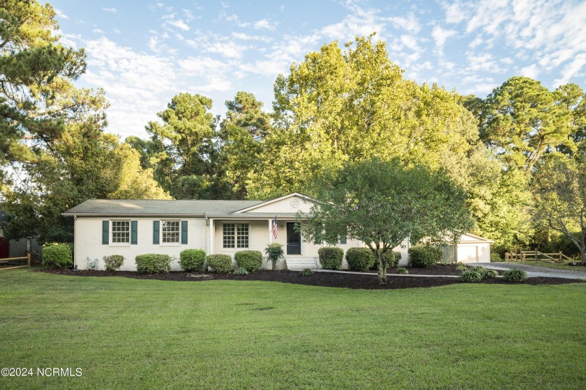 This beautifully modified brick ranch sits on a double lot in - Beach Home for sale in Edenton, North Carolina on Beachhouse.com