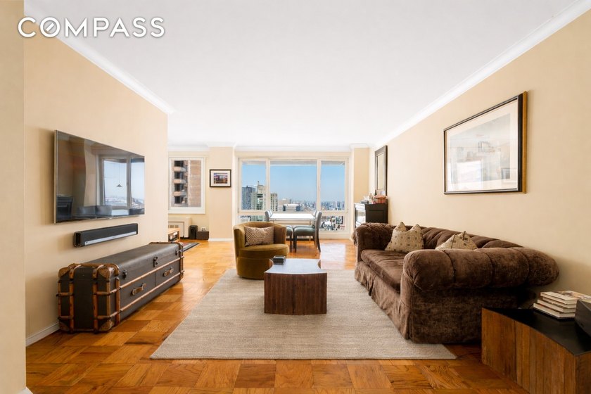 Welcome to Apartment 31C at 50 East 89th Street, a high-floor - Beach Condo for sale in New York, New York on Beachhouse.com