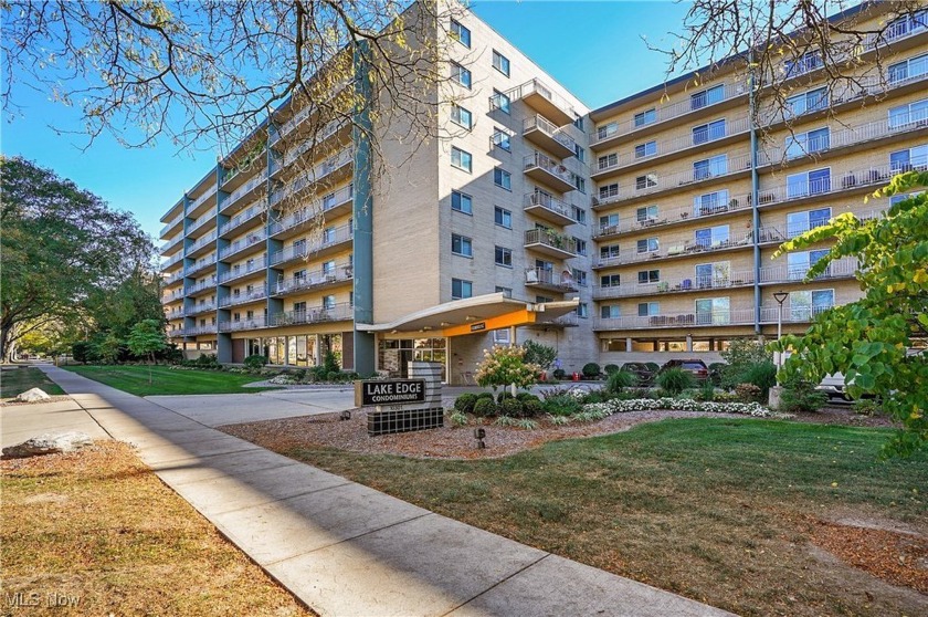 Affordable Lakeside Living with Great Amenities! Welcome home to - Beach Condo for sale in Cleveland, Ohio on Beachhouse.com