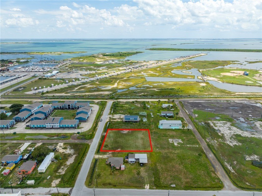 Nearly one half acre just off Smercial in Aransas Pass, cleared - Beach Lot for sale in Aransas Pass, Texas on Beachhouse.com