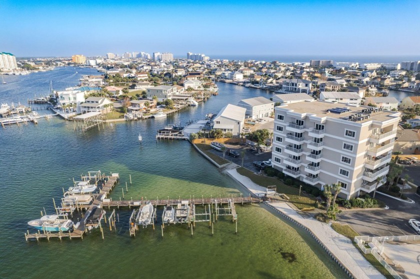 **OPEN HOUSE Saturday Jan. 18, 12-2pm  Please Call Carol for - Beach Condo for sale in Destin, Florida on Beachhouse.com