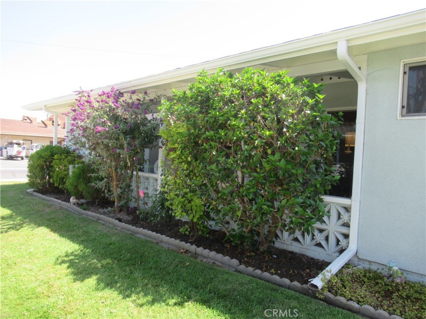 Adorable 2-bedroom 1-bathroom corner beach cottage.  This - Beach Other for sale in Seal Beach, California on Beachhouse.com