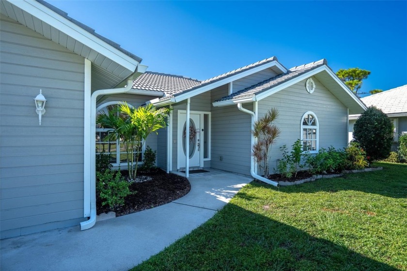 Welcome to this bright and spacious 3-bedroom, 3-bath home in - Beach Home for sale in Venice, Florida on Beachhouse.com