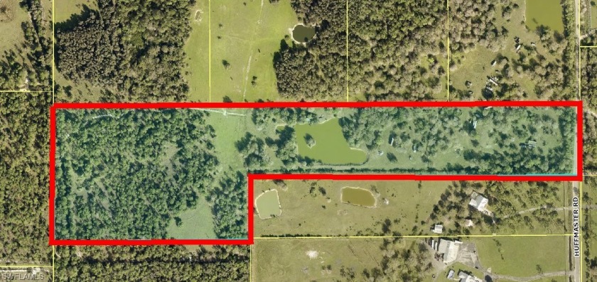 368' frontage with Underground utility, breaker box and meter - Beach Acreage for sale in North Fort Myers, Florida on Beachhouse.com