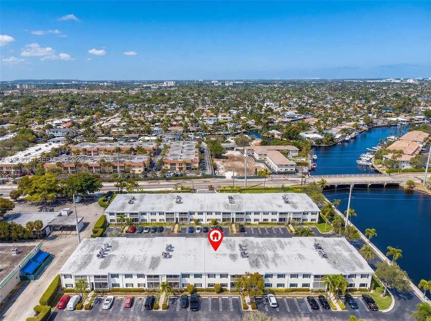 Welcome to this beautifully updated, non-55+ condo in the - Beach Condo for sale in Pompano Beach, Florida on Beachhouse.com