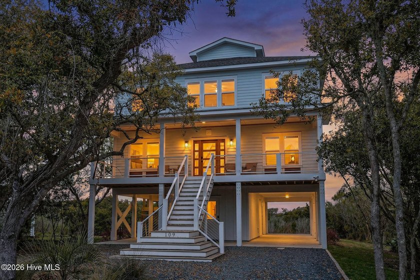 Breathtaking marshfront living with panoramic sound views - Beach Home for sale in North Topsail Beach, North Carolina on Beachhouse.com