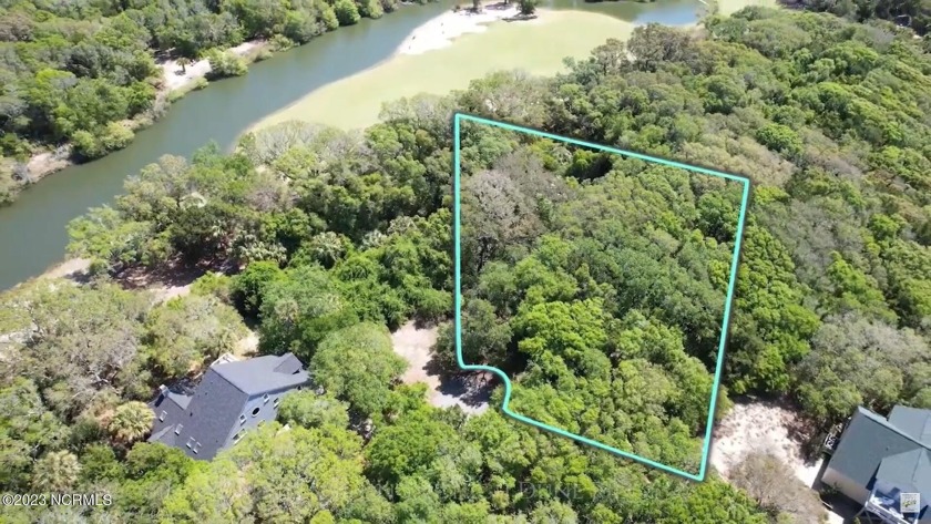 This lot is located at the end of a peaceful street in the - Beach Lot for sale in Bald Head Island, North Carolina on Beachhouse.com