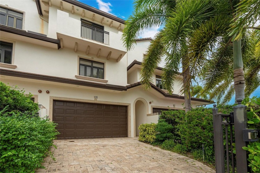 Spacious Waterfront Townhouse with Private Elevator Located in - Beach Townhome/Townhouse for sale in Fort Lauderdale, Florida on Beachhouse.com