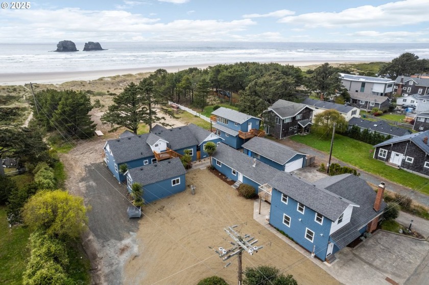 Freshly renovated and oceanfront, the Ocean Rogue Inn in - Beach Commercial for sale in Rockaway Beach, Oregon on Beachhouse.com