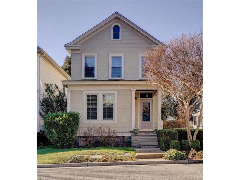 Charming 3 bedroom home located in desirable West Park View,  a - Beach Home for sale in Portsmouth, Virginia on Beachhouse.com