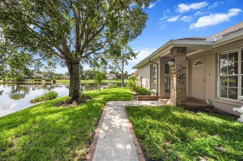 Welcome to this gorgeous 2 bedroom, 2 bathroom villa with wide - Beach Townhome/Townhouse for sale in Estero, Florida on Beachhouse.com