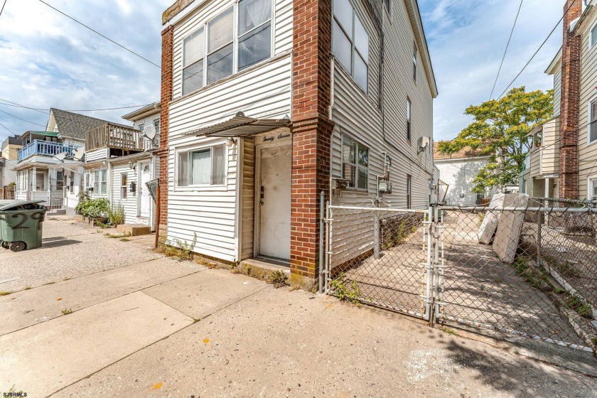 Investor Alert!! Amazing investment opportunity to own this well - Beach Home for sale in Atlantic City, New Jersey on Beachhouse.com