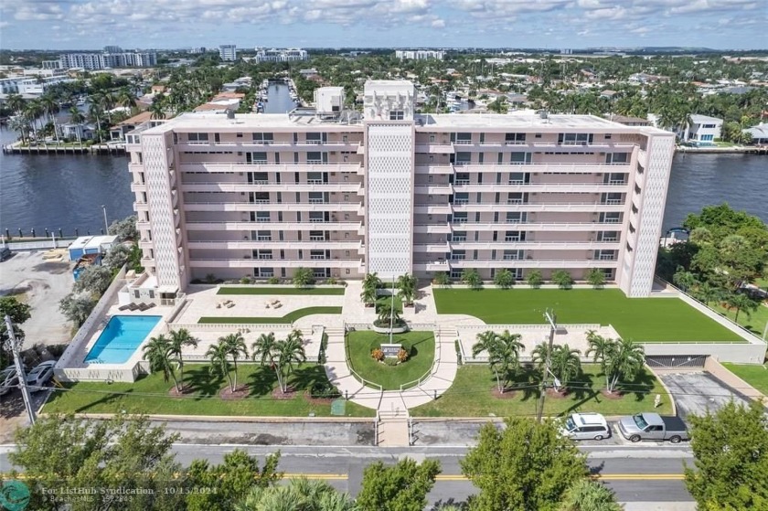 REDUCED! Truly a Very Special condo for a buyer with vision - Beach Condo for sale in Pompano Beach, Florida on Beachhouse.com