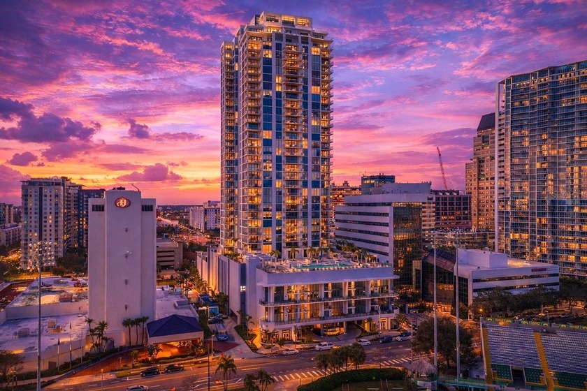 Perched on the 15th floor of Saltaire, one of Downtown St - Beach Condo for sale in St. Petersburg, Florida on Beachhouse.com