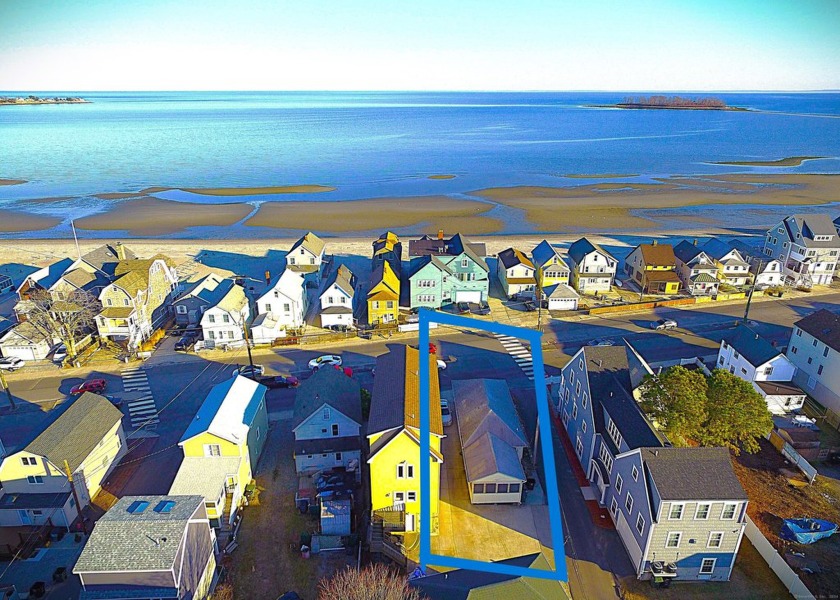 Dreaming of living at the beach? Ideally located beach home - Beach Home for sale in Milford, Connecticut on Beachhouse.com