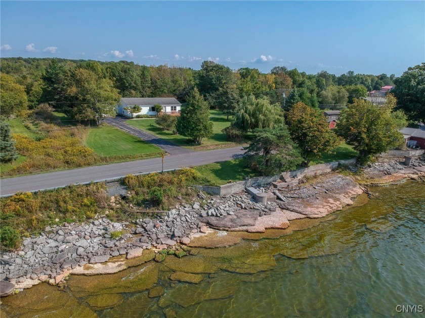 Fantastic Find on this 4 Season lakefront Home in an incredible - Beach Home for sale in Brownville, New York on Beachhouse.com