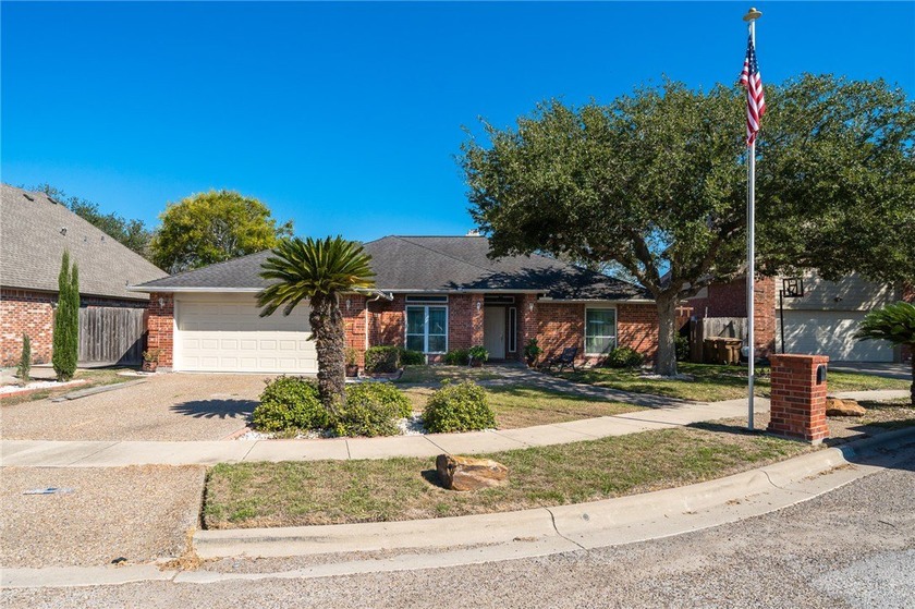 Welcome to this beautiful 4-bedroom, 2-bathroom home located on - Beach Home for sale in Corpus Christi, Texas on Beachhouse.com