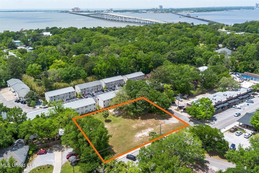 Rare 1/2 Acre Commercial Lot in Downtown Ocean Springs!Take a - Beach Lot for sale in Ocean Springs, Mississippi on Beachhouse.com