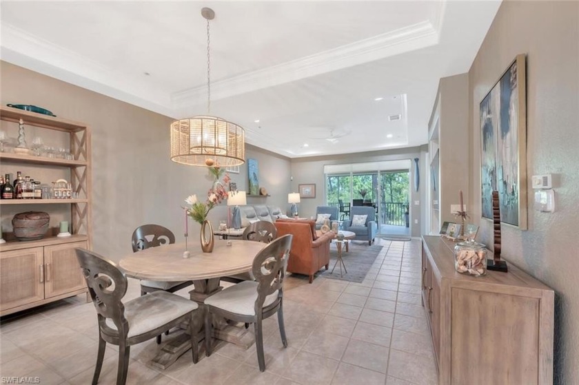 Penthouse-Style Condo with Golf Membership in Naples Lakes - Beach Condo for sale in Naples, Florida on Beachhouse.com