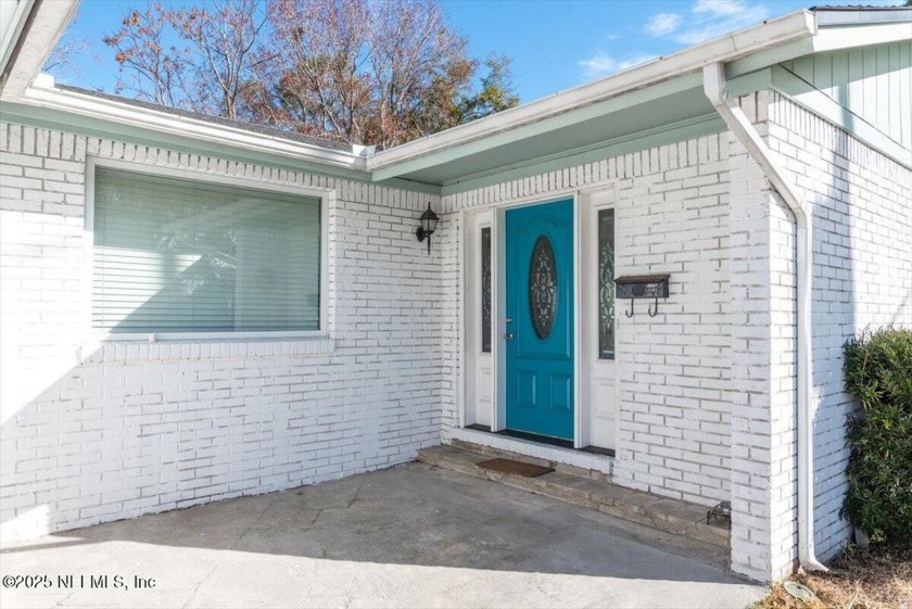 Charming Starter Home in the Heart of Jacksonville! Discover the - Beach Home for sale in Jacksonville, Florida on Beachhouse.com