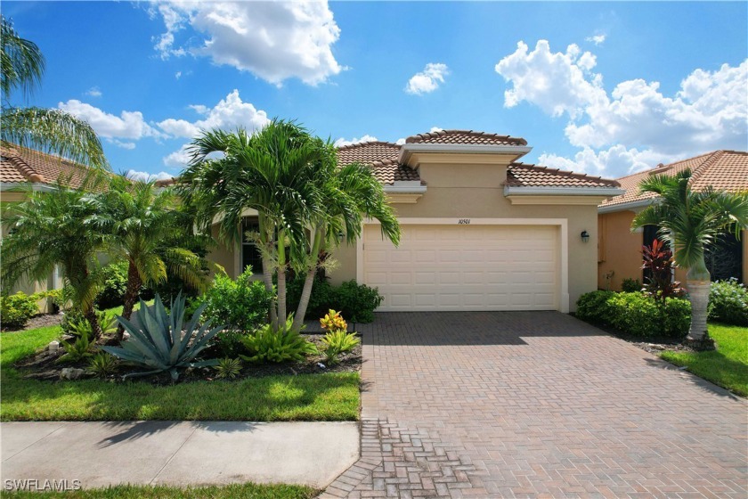 This home is a 5-year young Roma model and is in the Prato - Beach Home for sale in Fort Myers, Florida on Beachhouse.com