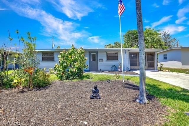Dream Home or Turnkey Investment - Prime Naples Location! - Beach Home for sale in Naples, Florida on Beachhouse.com