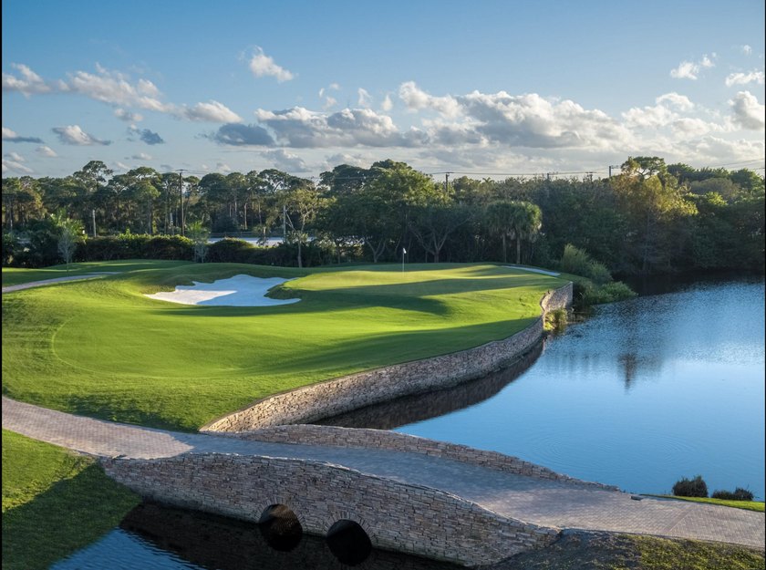 Spectacular golf and water views of this 12th ''island green'' - Beach Condo for sale in Boca Raton, Florida on Beachhouse.com