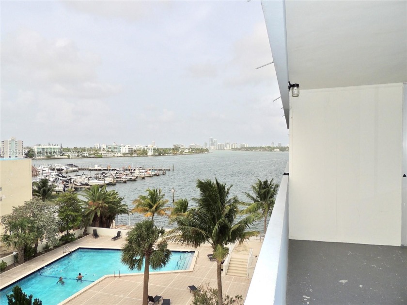 Amazing opportunity to own 1023 sqft unit right on the bay in a - Beach Condo for sale in North  Bay  Village, Florida on Beachhouse.com