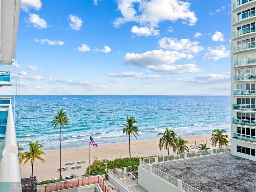 SOUTH FACING SPACIOUS 2/2 WITH OCEAN VIEWS IN THE COMMODORE! - Beach Condo for sale in Fort Lauderdale, Florida on Beachhouse.com