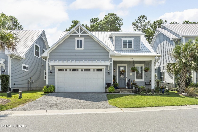 Beautiful Coastal-style Craftsman cottage in Summerwalk. Minutes - Beach Home for sale in Wilmington, North Carolina on Beachhouse.com