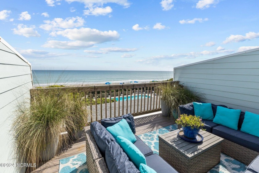 Introducing a stunning oceanfront condo, exquisitely remodeled - Beach Condo for sale in Pine Knoll Shores, North Carolina on Beachhouse.com