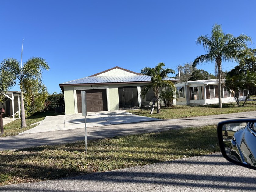 This well-maintained 3-bedroom home features a functional layout - Beach Home for sale in Port Saint Lucie, Florida on Beachhouse.com