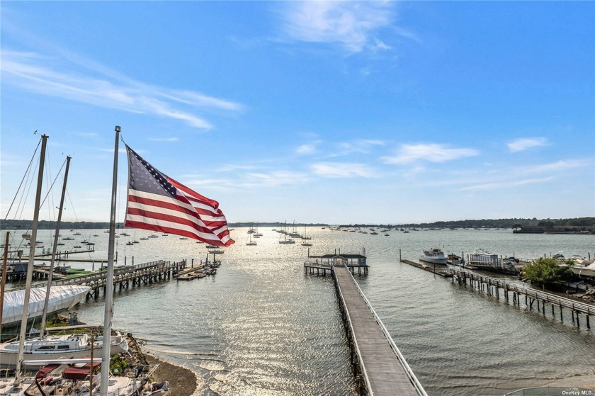 Welcome to the shores of Manhasset Bay -  A 62+ Condo Community - Beach Condo for sale in Port Washington, New York on Beachhouse.com