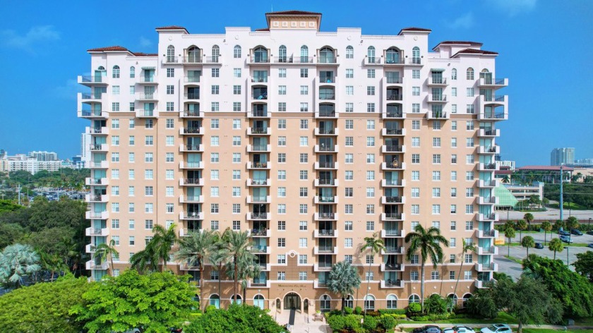 1/1, City & Sunrise Views, Brand New Laminate Plank Floors - Beach Condo for sale in West Palm Beach, Florida on Beachhouse.com